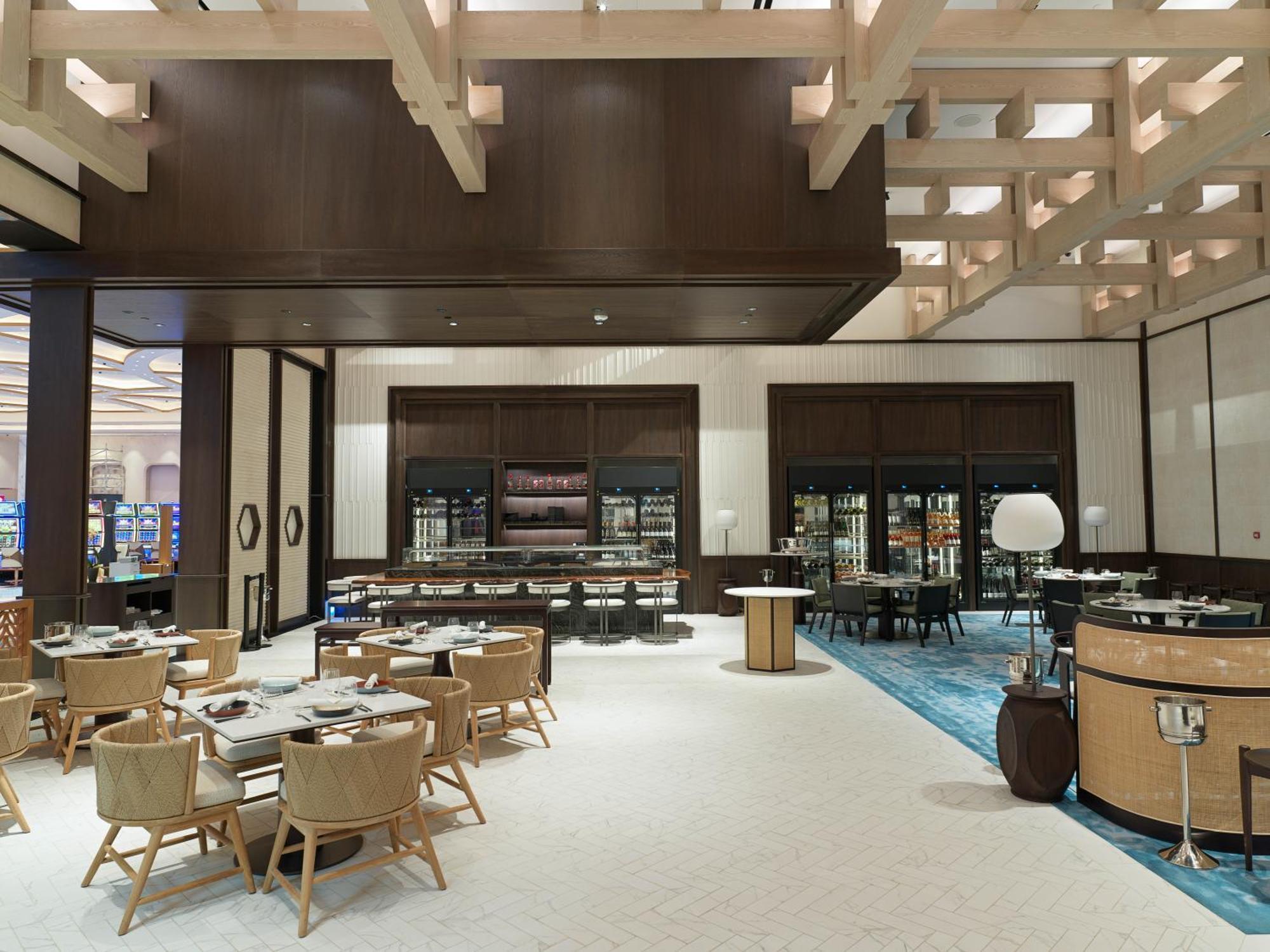 City Of Dreams Mediterranean - Integrated Resort, Casino & Entertainment Limassol Luaran gambar The interior of the lounge