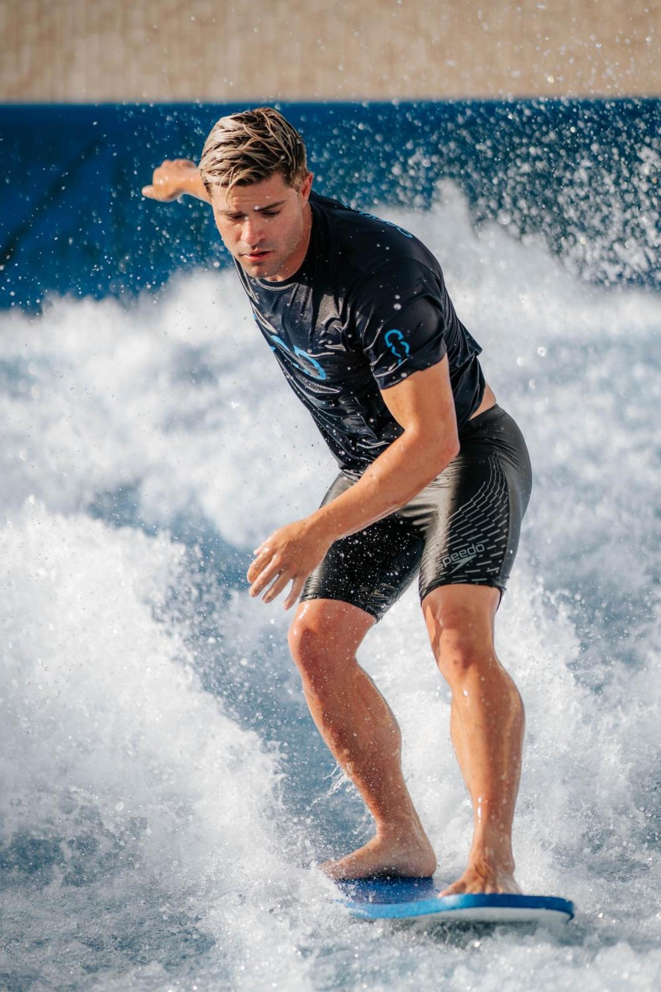 City Of Dreams Mediterranean - Integrated Resort, Casino & Entertainment Limassol Luaran gambar A surfer wearing a wetsuit